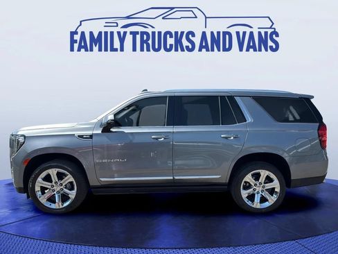 Used 2021 GMC Yukon Denali w/ Denali Premium Package AWD/4WD image 2
