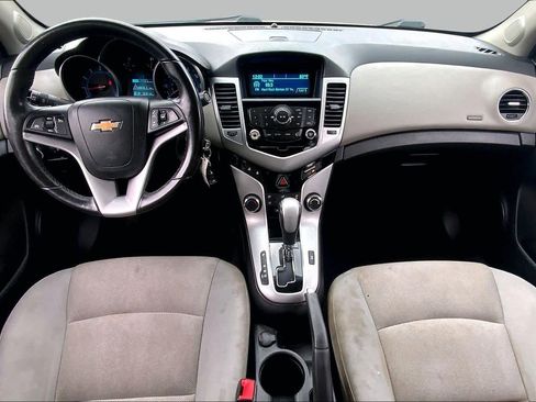 Used 2014 Chevrolet Cruze LT FWD image 15