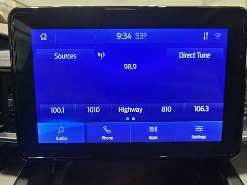 Used 2020 Ford Explorer XLT w/ Equipment Group 202A RWD image 25