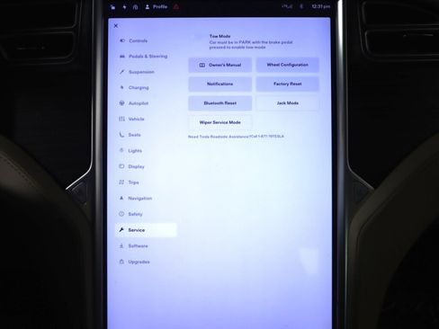 Used 2016 Tesla Model X image 22