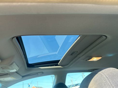 Used 2005 Nissan Altima 3.5 SE w/ (M01) Sport Pkg image 10