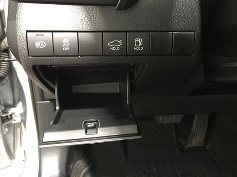 Used 2024 Toyota Camry XLE image 32