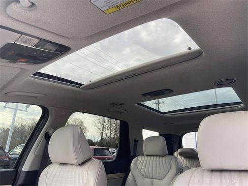 Used 2024 Hyundai Palisade Limited image 19