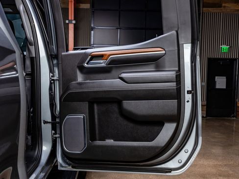 Used 2023 GMC Sierra 1500 Denali w/ Denali Reserve Package image 39