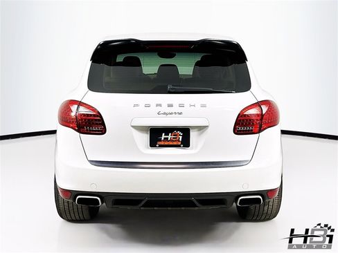 Used 2014 Porsche Cayenne image 7