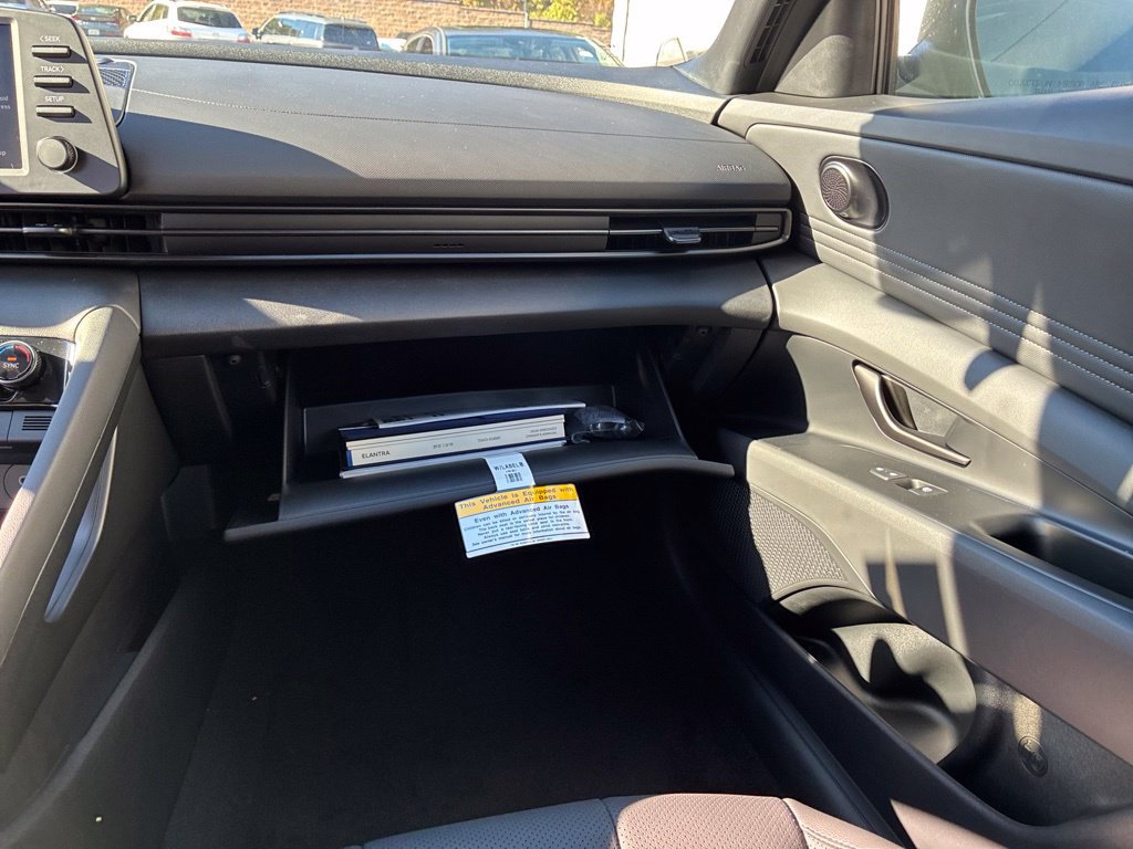 New 2026 Hyundai Elantra SEL Sport FWD image 37