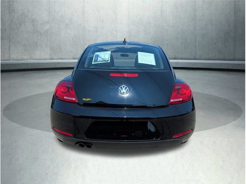 Used 2013 Volkswagen Beetle 2.5 FWD image 4