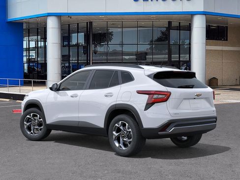 New 2026 Chevrolet Trax LT w/ Driver Confidence Package image 3