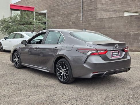 Used 2021 Toyota Camry SE image 7