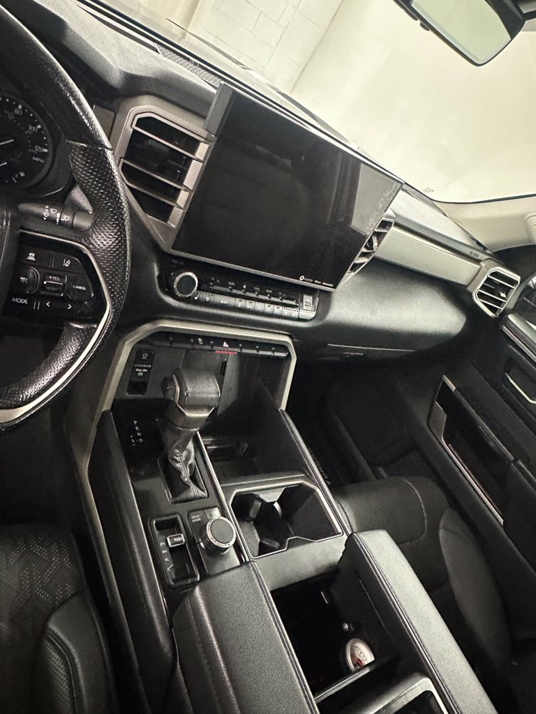 Used 2022 Toyota Tundra Limited AWD/4WD image 16