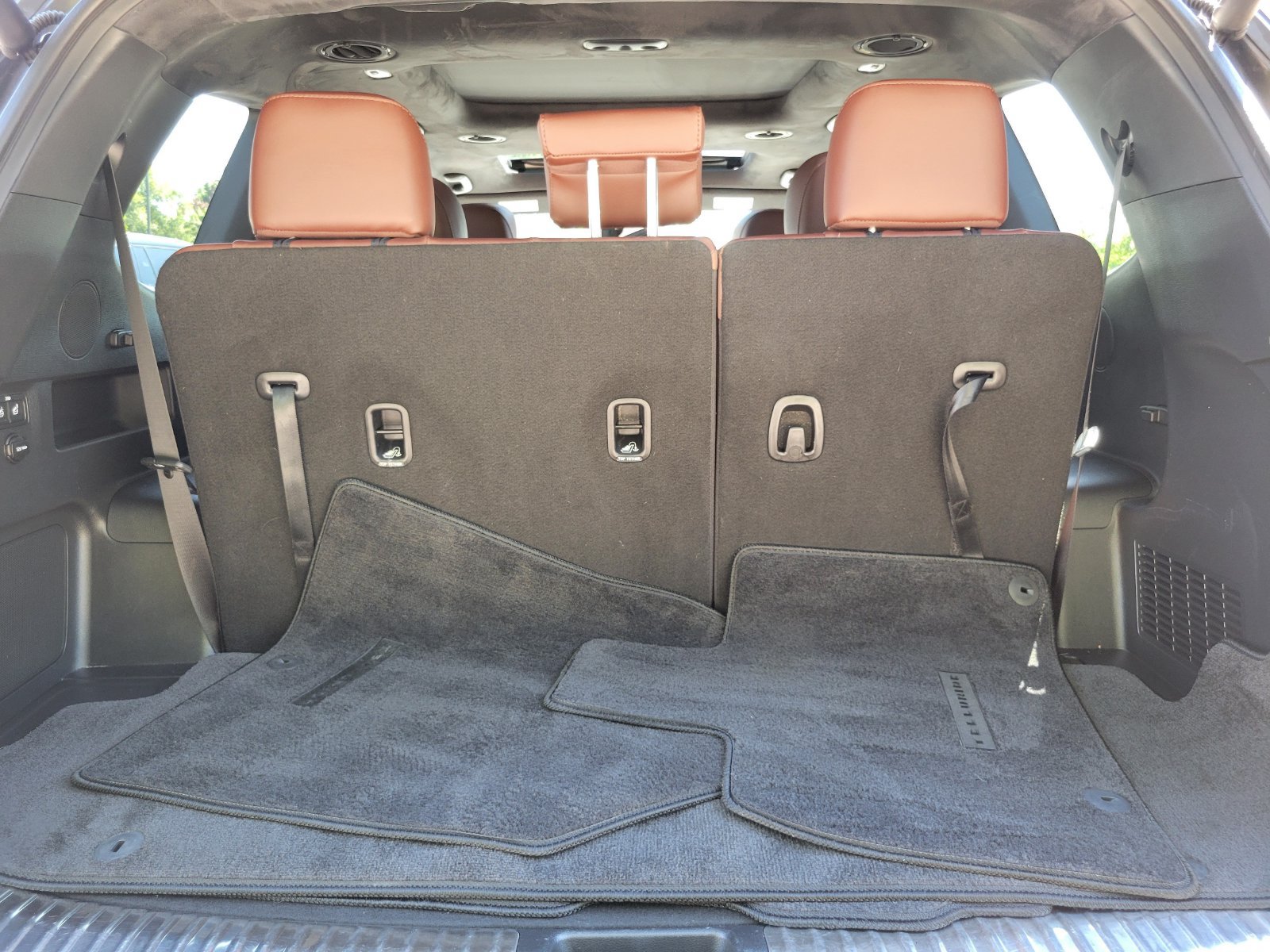 Certified 2024 Kia Telluride SX Prestige AWD/4WD image 32