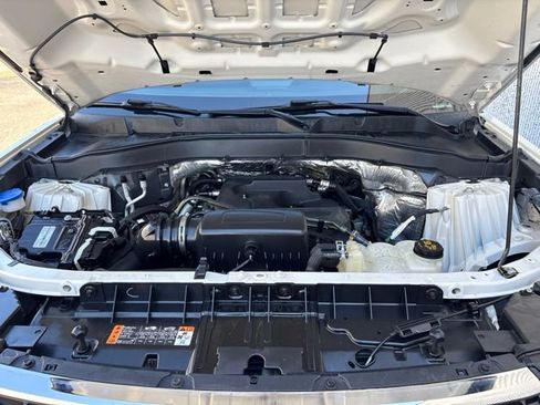 Used 2020 Ford Explorer XLT w/ Equipment Group 202A AWD/4WD image 40