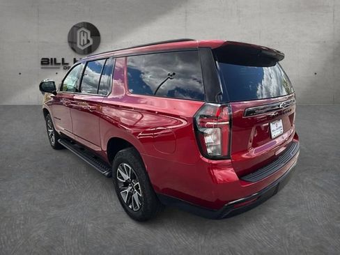 Used 2024 Chevrolet Suburban Z71 w/ Luxury Package AWD/4WD image 7