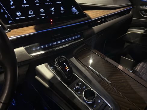 Certified 2023 Cadillac Escalade ESV Sport Platinum w/ LPO, ONYX Package image 14