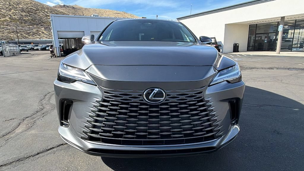 Used 2023 Lexus RX 350 Premium w/ Accessory Package AWD/4WD image 8