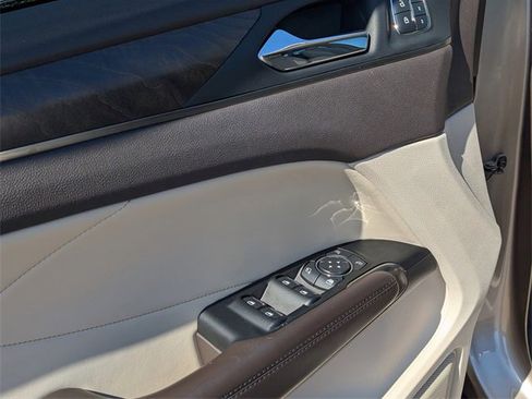 Used 2018 Lincoln MKC Reserve w/ Lincoln MKC Climate Package image 19