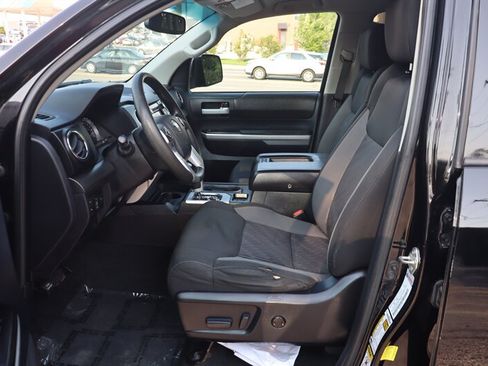Used 2016 Toyota Tundra SR5 w/ SR5 Upgrade Package AWD/4WD image 21