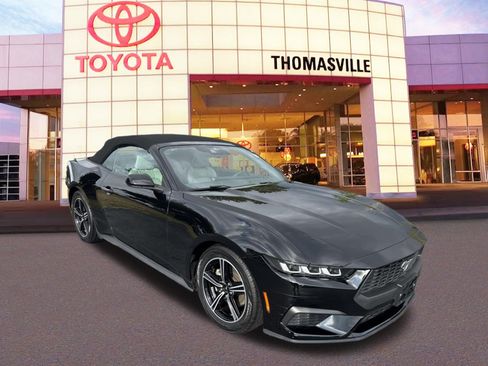 Used 2024 Ford Mustang Premium image 3