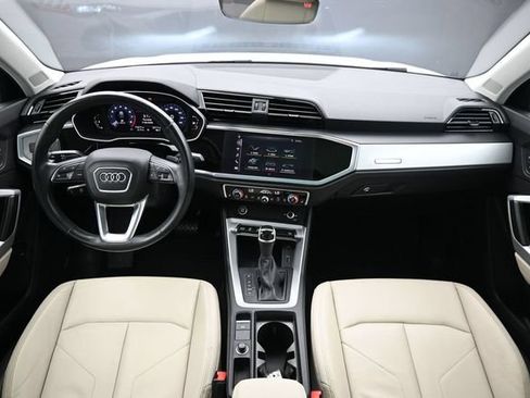 Used 2021 Audi Q3 2.0T Premium w/ Convenience Package AWD/4WD image 12