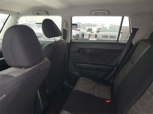 Used 2015 Scion xB image 8