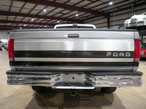 Used 1993 Ford F250 XLT image 7