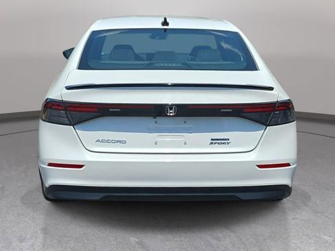 Used 2024 Honda Accord Sport image 6