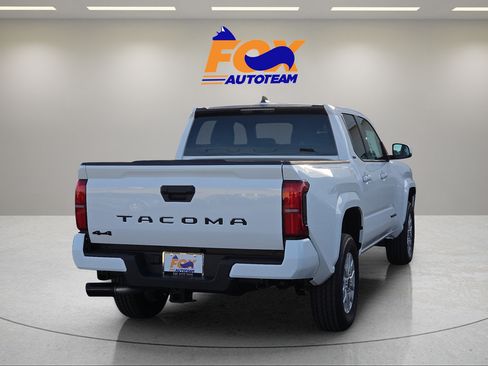 Certified 2026 Toyota Tacoma SR5 AWD/4WD image 5