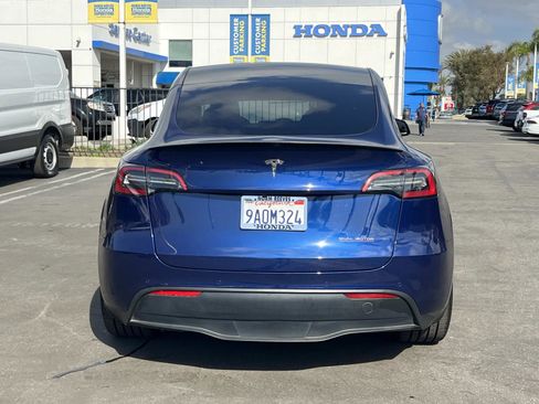 Used 2022 Tesla Model Y Performance image 25