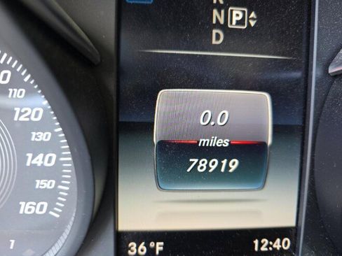 Used 2015 Mercedes-Benz C 300 4MATIC Sedan image 5