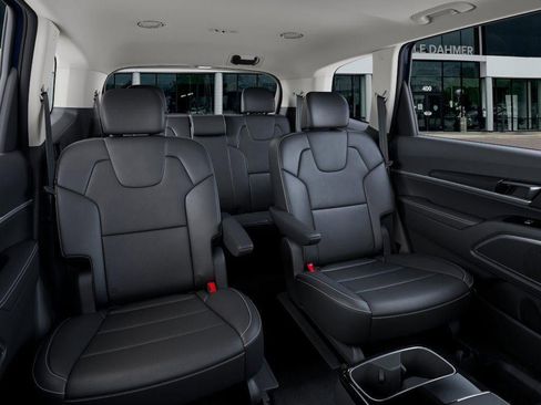 New 2025 Kia Telluride S FWD image 16