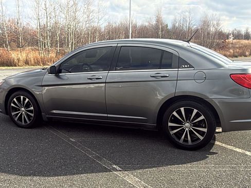 Used 2013 Chrysler 200 Limited w/ Sun/Sound Group image 13