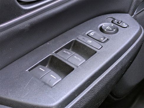 Used 2017 Honda CR-V Touring image 32