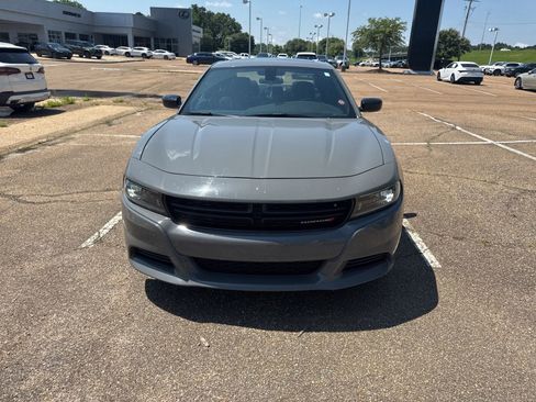 Used 2023 Dodge Charger SXT RWD image 2
