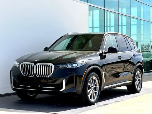 New 2026 BMW X5 sDrive40i w/ Premium Package image 9