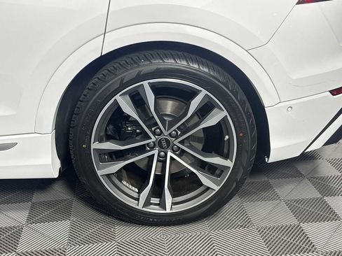 Used 2023 Audi SQ8 Prestige AWD/4WD image 21