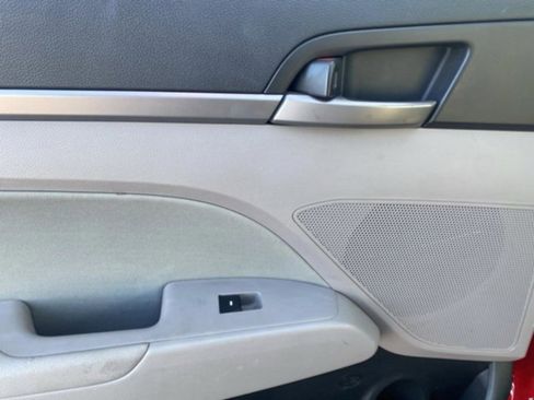 Used 2018 Hyundai Elantra Value Edition image 30