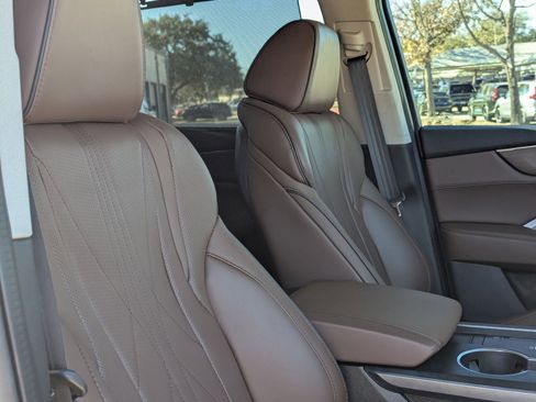 Certified 2025 Acura MDX SH-AWD w/ Advance Package image 30