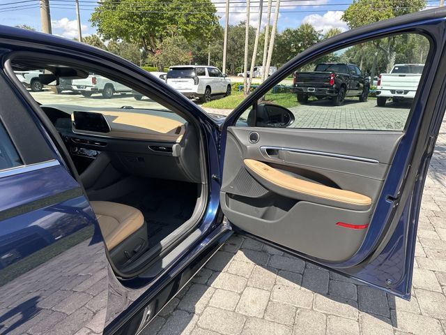Used 2020 Hyundai Sonata Limited w/ Cargo Package FWD image 23