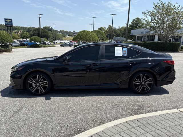 Used 2025 Toyota Camry XSE FWD image 6
