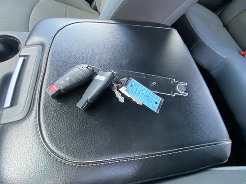 Used 2024 RAM 1500 Classic Warlock image 29