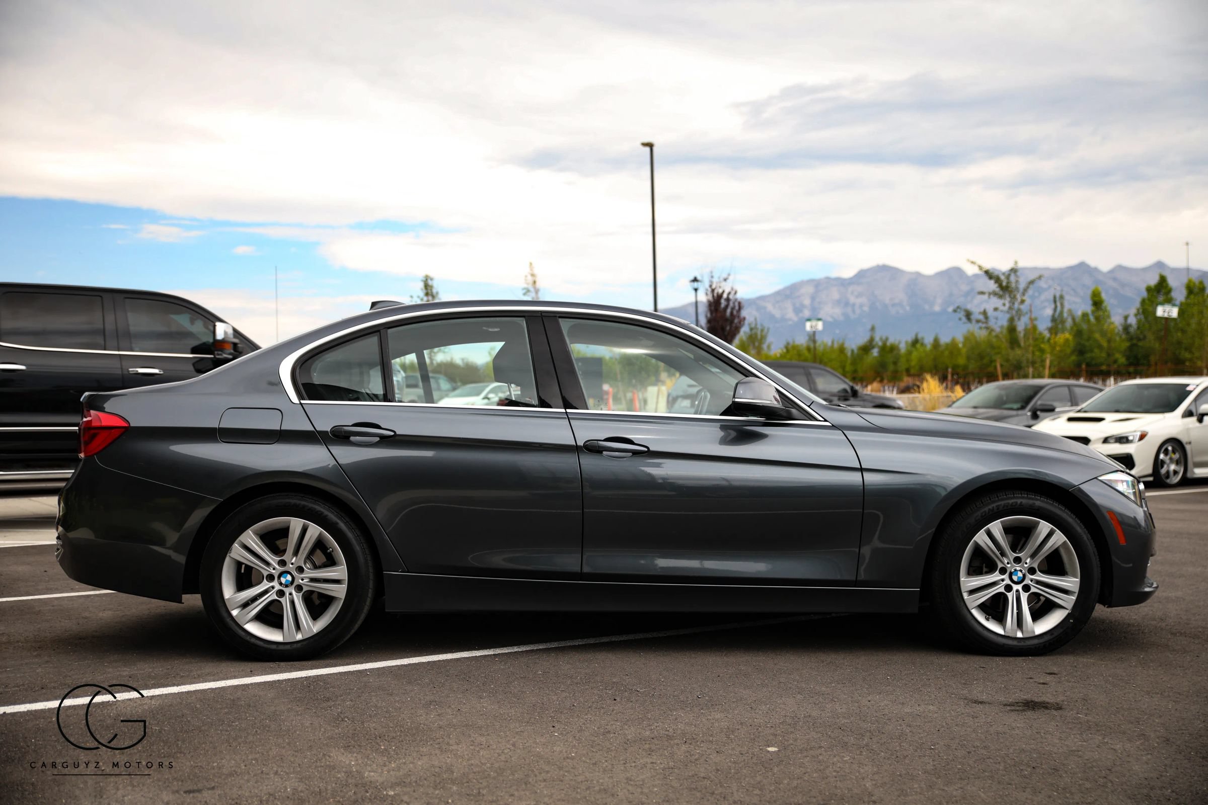 Used 2017 BMW 330i Sedan RWD image 16