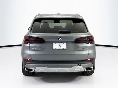 New 2026 BMW X5 xDrive40i w/ Executive Package image 6