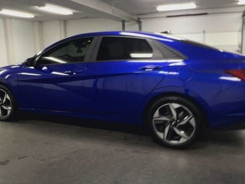 Used 2023 Hyundai Elantra SEL w/ Convenience Package FWD image 6