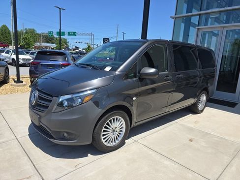 Certified 2023 Mercedes-Benz Metris Passenger image 4