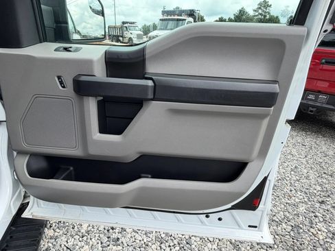 Used 2017 Ford F150 XL w/ Equipment Group 101A Mid RWD image 21