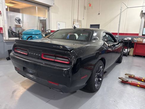 Used 2022 Dodge Challenger R/T Scat Pack w/ Plus Package RWD image 5
