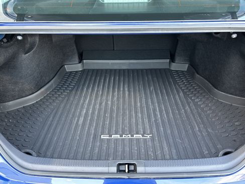 Used 2025 Toyota Camry XLE image 21