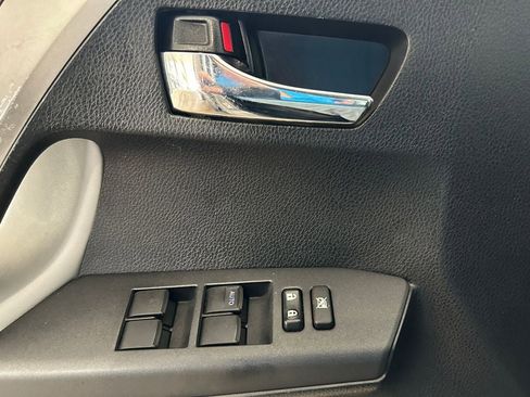 Used 2016 Toyota RAV4 XLE FWD image 14