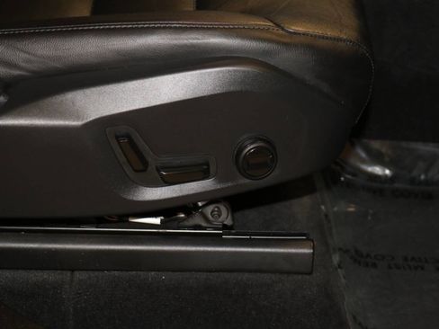 Used 2022 Volvo XC90 T5 Momentum image 65