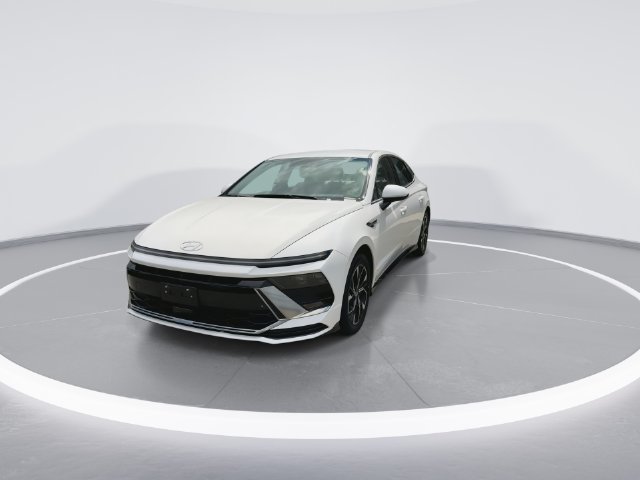 Used 2025 Hyundai Sonata SEL FWD image 3